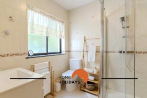 Ένα μπάνιο στο #321 Lageado 1S by Home Holidays