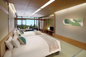 TV a/nebo společenská místnost v ubytování Hakone Yunohana Prince Hotel
