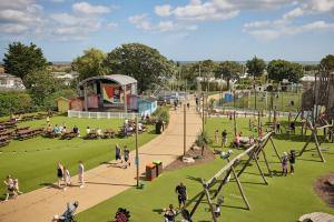 Επισκέπτες που μένουν στο BEACH SIDE CARAVAN - haven - Caister on sea