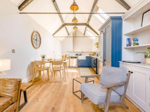 Kuchyň nebo kuchyňský kout v ubytování The Old Workshop - Cottage