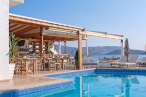 Πισίνα στο ή κοντά στο Hiona Seaside