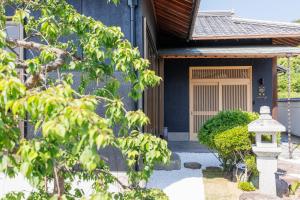 Zahrada ubytování 新オープン480平方米海凪 庭園&露天風呂一日一組3名様同一料金 海歩いて1分 最大16名様