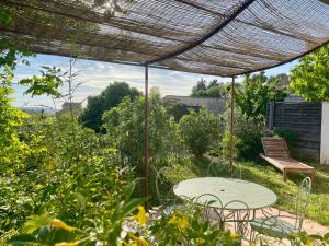 Κήπος έξω από το Chez Georges - Maison 2 - Les Gîtes du Verdon