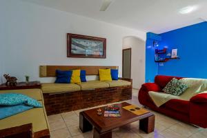 Χώρος καθιστικού στο Casa pet friendly c piscina e churrasqueira