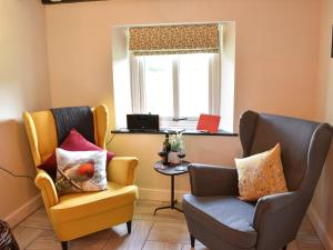Ruang duduk di Finkle Cottage