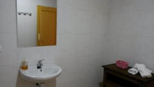 Zdjęcie z galerii obiektu Hostal Virgen Del Pilar w mieście Baza