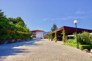 O edifício onde o alojamento de turismo rural está situado