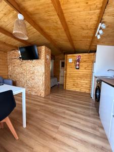 Μια τηλεόραση ή/και κέντρο ψυχαγωγίας στο Casas ROBRA