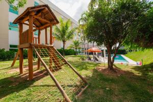 A piscina localizada em Intercity Vinhedo ou nos arredores