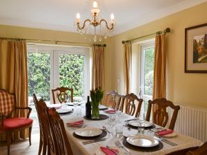 Posezení v ubytování Alderley House