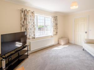 Et tv og/eller underholdning på Dawson Park 2 - Uk12661