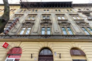 Budova, v ktorej sa apartmán nachádza