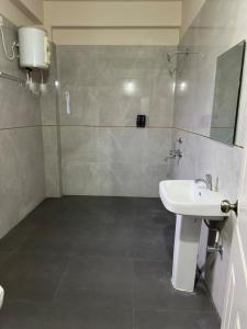 Baðherbergi á Villa Orchidia with Private Pool 3BR by Homeyhuts