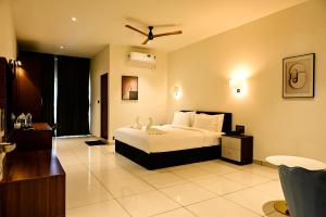 Gallery image of Hotel S S International Coorg in Suntikoppa