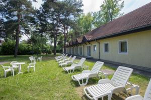 Vonkajšia záhrada v ubytovaní Hotel Nostra