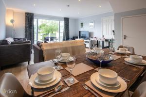 Et opholdsområde på Isis Lakes 52, Fountain View