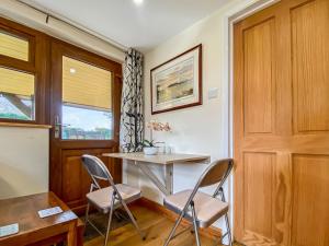 Fotografie z fotogalerie ubytování Fieldview Snug v destinaci Penselwood