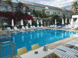 Bazén v ubytování Sunberk Hotel nebo v jeho okolí