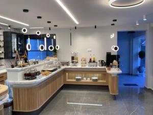 Mad på pensionatet eller i nærheden + 74 billeder