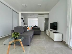 TV a/nebo společenská místnost v ubytování Los Ventanales II + 21 fotografií