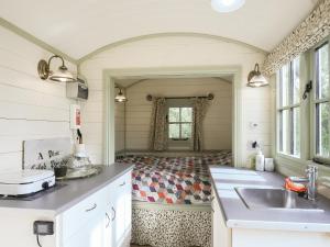 Dapur atau dapur kecil di The Hideaway