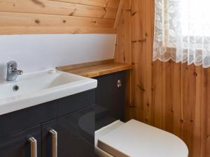 a bathroom with a sink and a toilet at Withy Bottom-Uk1393 in Corney