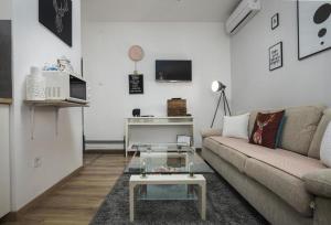 Televisyen dan/atau pusat hiburan di Apartments with parking spaces Rovinj - 24549
