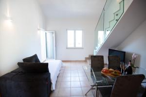 TV/trung tâm giải trí tại Sunny apartment - by the sea