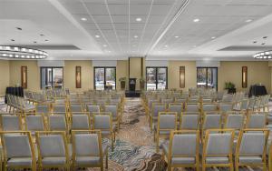 Konferenční prostory v ubytování Hilton Whistler Resort & Spa + 37 fotografií