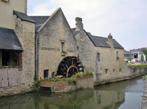 Výhled na řeku, která protéká v blízkosti prázdninového domu