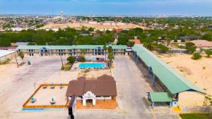 Πισίνα στο ή κοντά στο Welcome Inn