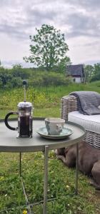 Příslušenství pro přípravu čaje a kávy v ubytování Ronehamn Bed and Breakfast
