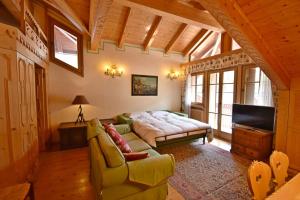 Gallery image of Excelsior Top Lodge MhD in Madonna di Campiglio +35 photos