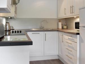 Kuchyň nebo kuchyňský kout v ubytování Cherry Hills - Uk 12271