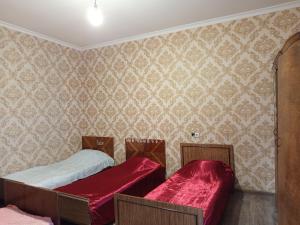 Gallery image of full moon in Yerevan