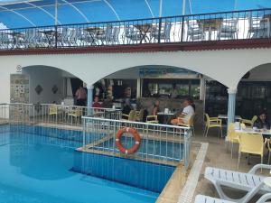 Bazén v ubytování Sunberk Hotel nebo v jeho okolí