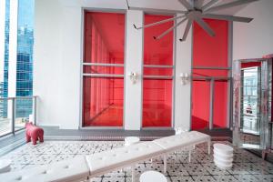 YOO, signature ocean view stay by Yourhost客房内的一张或多张床位