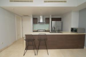 YOO, signature ocean view stay by Yourhost的厨房或小厨房