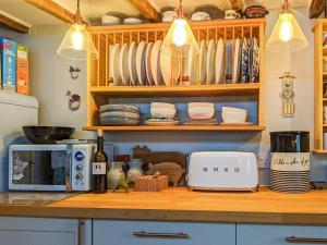 Dapur atau dapur kecil di Teal Cottage +17 gambar