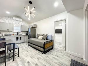 Imagen de la galería de Private 1br Retreat Fast Wi-fi Pets Welcome, en Orlando