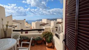 Balkón nebo terasa v ubytování Casares Costa, Vista Bahia,2 bedroom bathroom