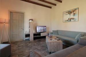 TV a/nebo společenská místnost v ubytování Sofia Apartments