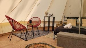Logement atypique的休息区