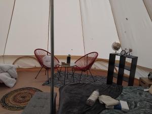 Logement atypique的休息区