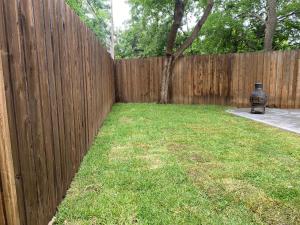 Zahrada ubytování 2bd 1bth place in Arlington Centrally located in DFW and conveniently located near Cowboy's Stadium