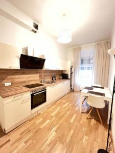 Dapur atau dapur kecil di Living Graz Eggenberg Top 9