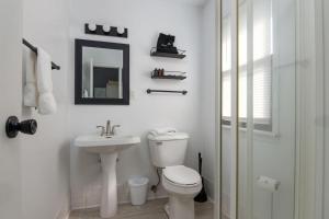 Ένα μπάνιο στο LumberJill Lodge Room 4