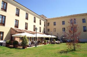 Zahrada ubytování Hotel Cándido