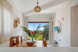 Fotografie z fotogalerie ubytování Piscina Aquecida, Jacuzzi, internet veloz, no centro de Serra Grande - Apt Laranja - Vila Pitangueira v destinaci Serra Grande