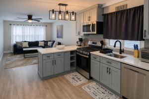 アービントンにあるGroup-Friendly Luxury 3BR 2 Baths Sleeps 8のギャラリーの写真